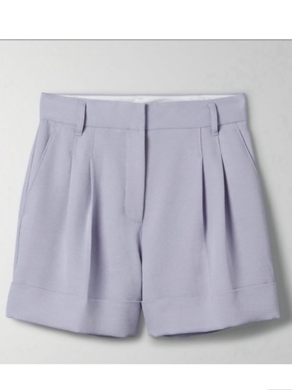 Aritzia Wilfred Lavender Pleated High-Rise Shorts